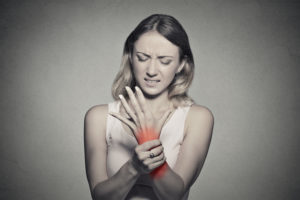 woman with carpal tunnel